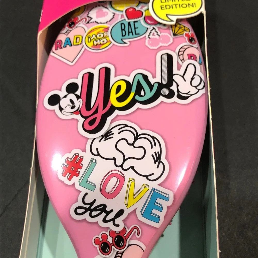 Disney + Wet Brush Limited Edition original‎ detangler pink brush brand new